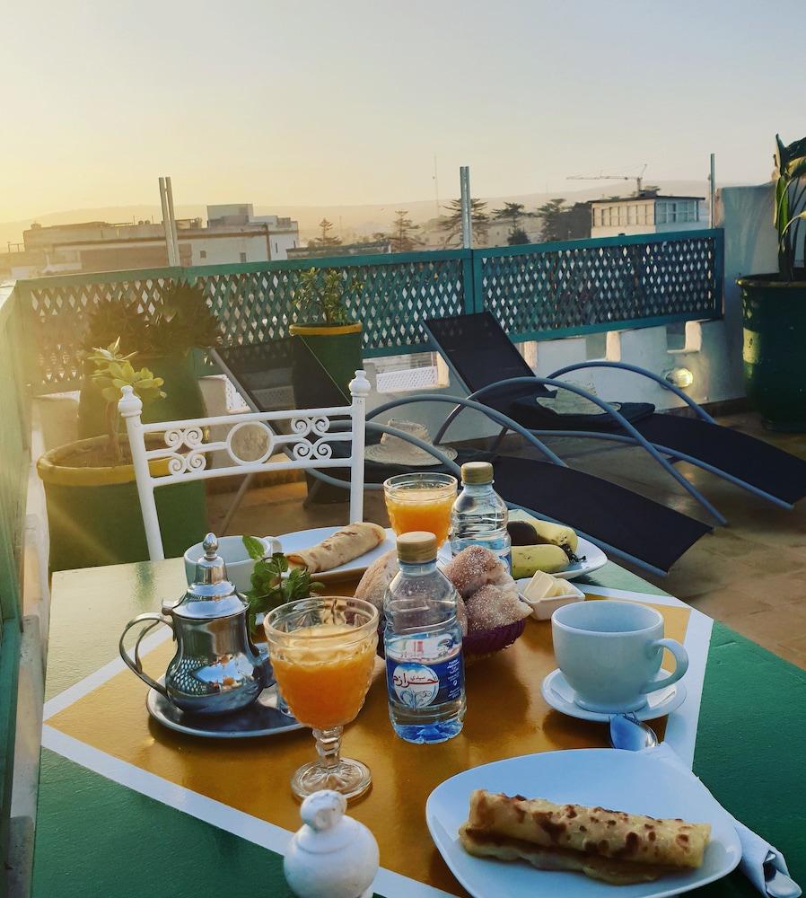 Lalla Mira Hotel 2*